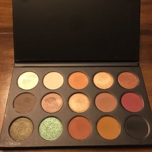 MORPHIE  x Kathleenlights palette
